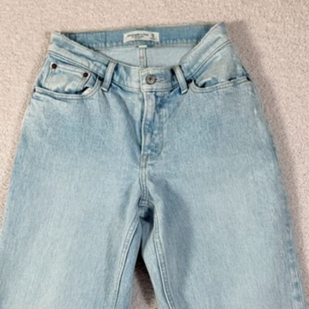 Abercrombie Fitch Womens 90s Straight Jeans Low Rise Light Curve Love 25/0 NWT - Picture 3 of 11